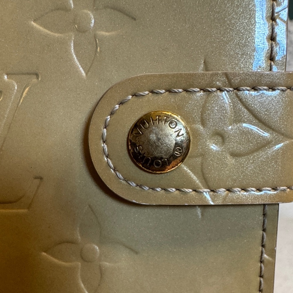 Louis Vuitton Authentic Vernis Monogram Organizer - Picture 2 of 13